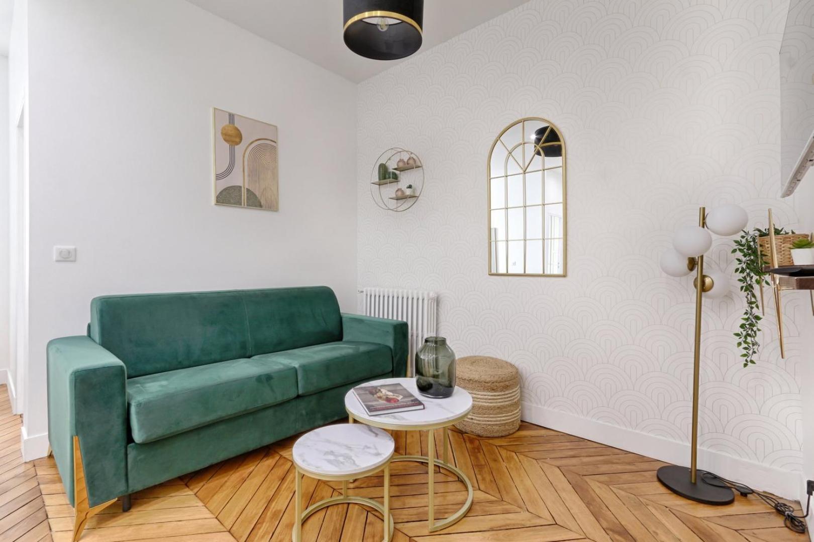 Harmonious Flat Parc Monceau 8p *