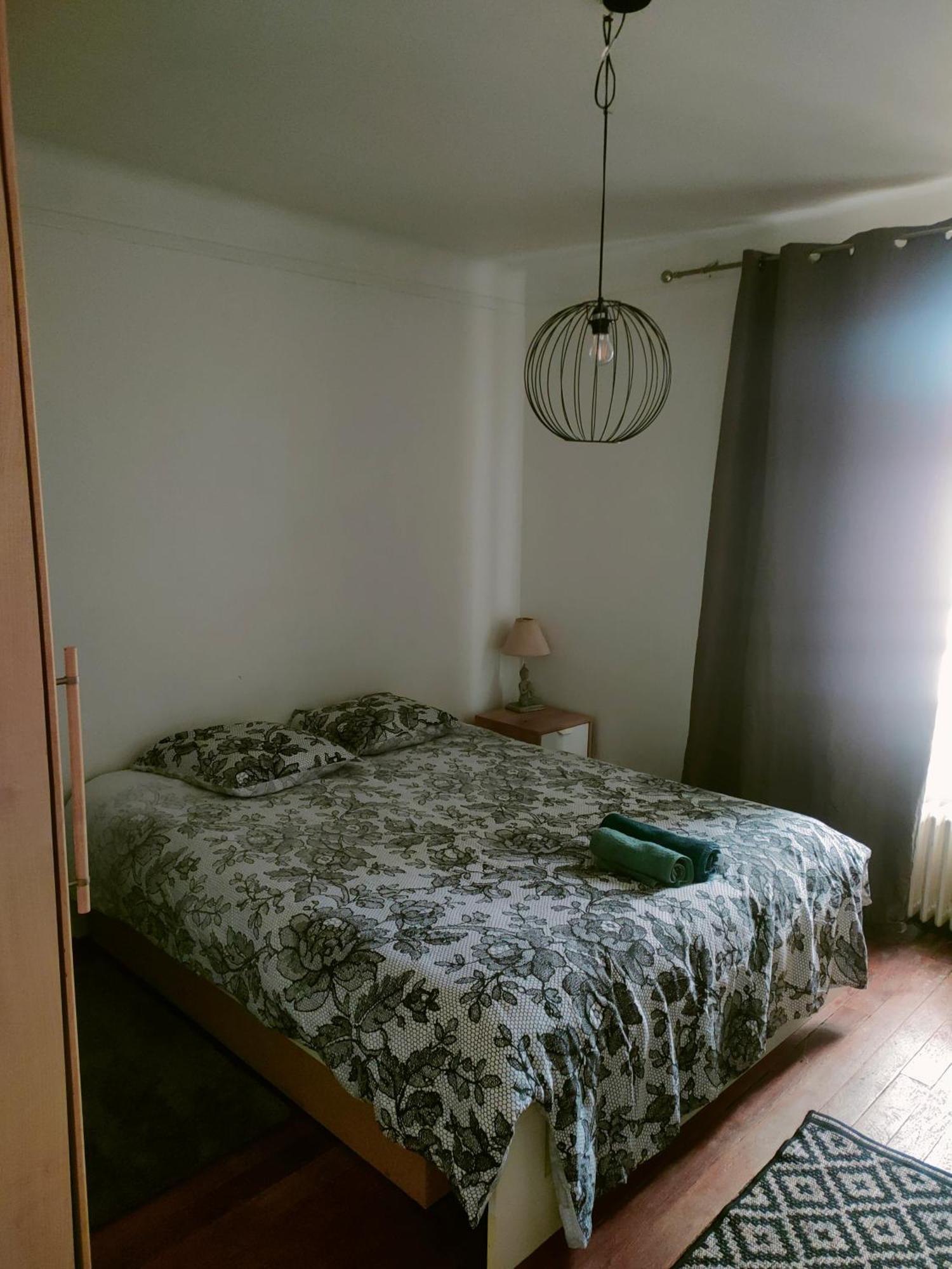 Spacieuse Vu Sur La Tour Homestay