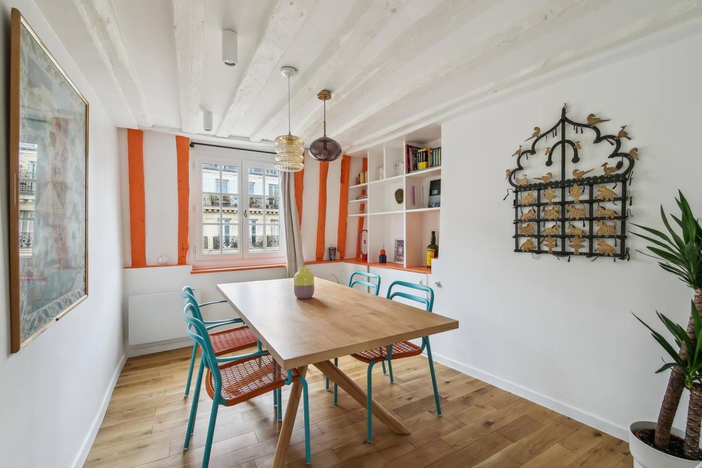 Charming Marais Flat Apartment