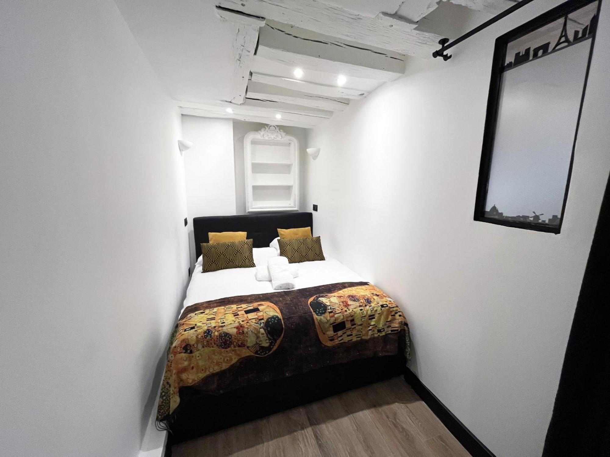 Urban Flat 175 - Loft St Denis Apartment Paris