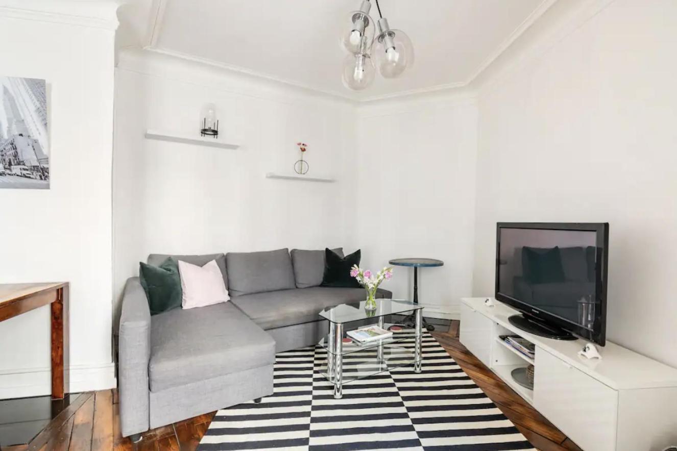 Spacious Bright In Montmartre *