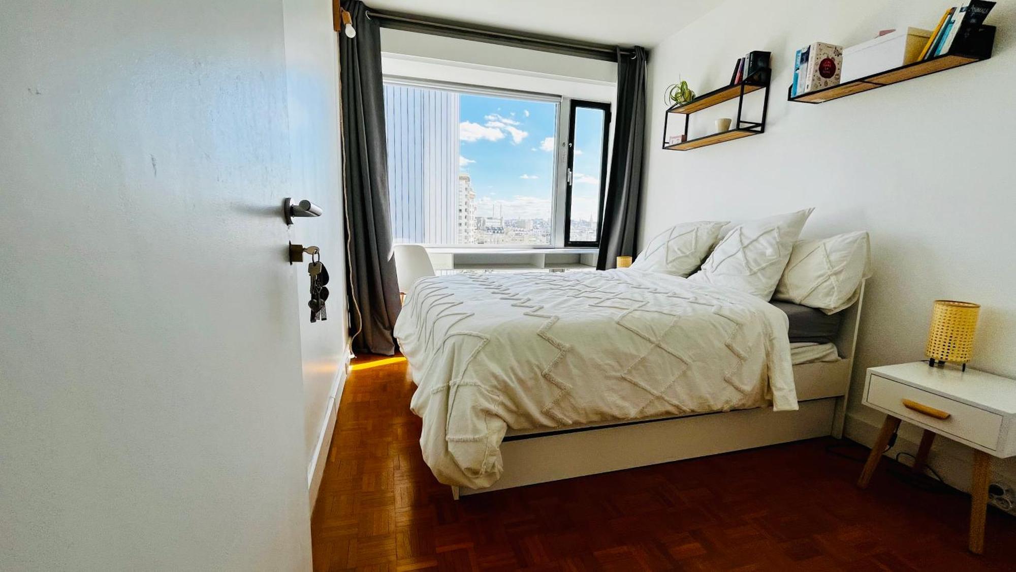2 Private Bedrooms, Montparnasse Station