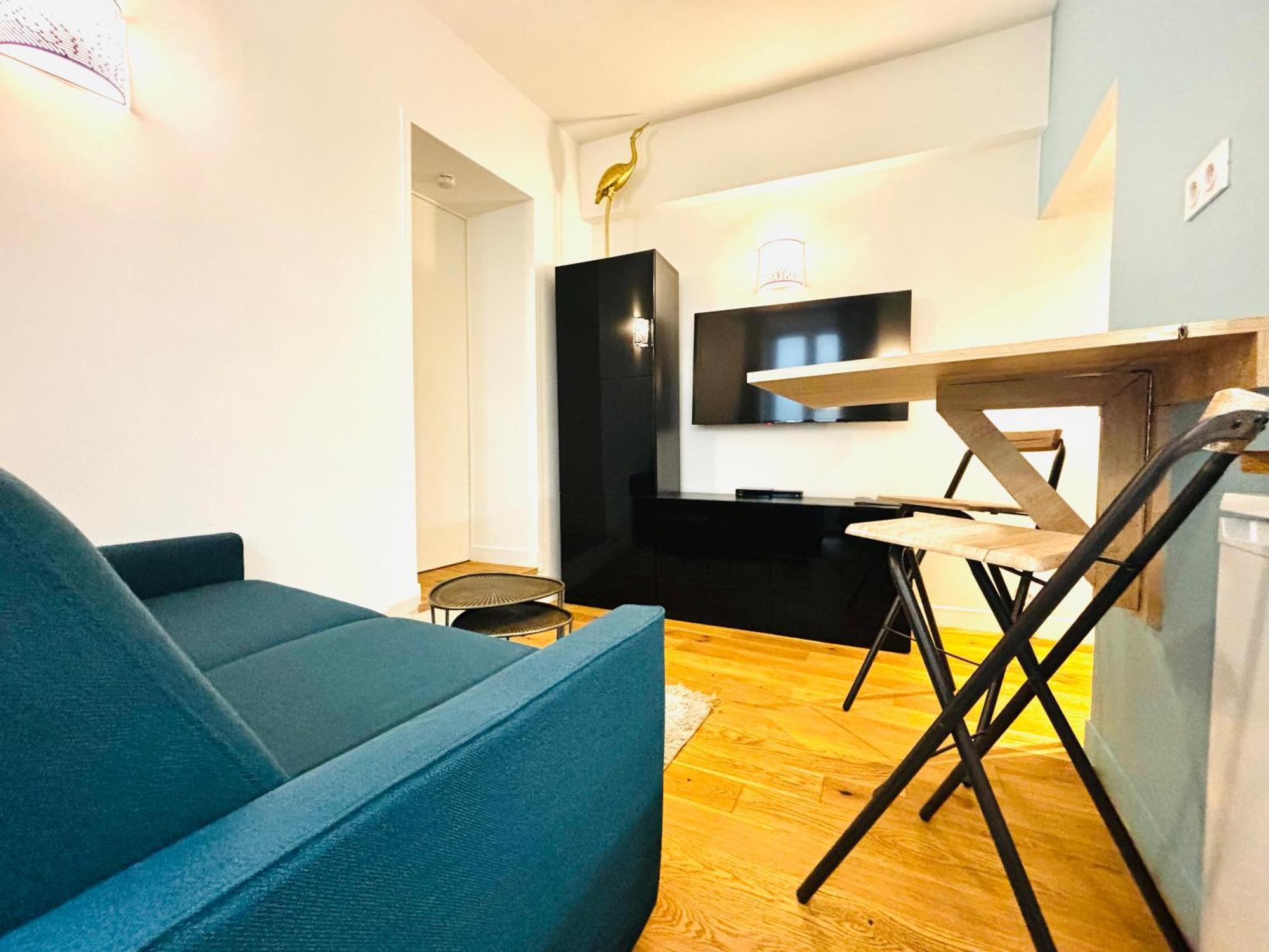 Lovely In The Heart Of St Germain-des-pres Apartment *