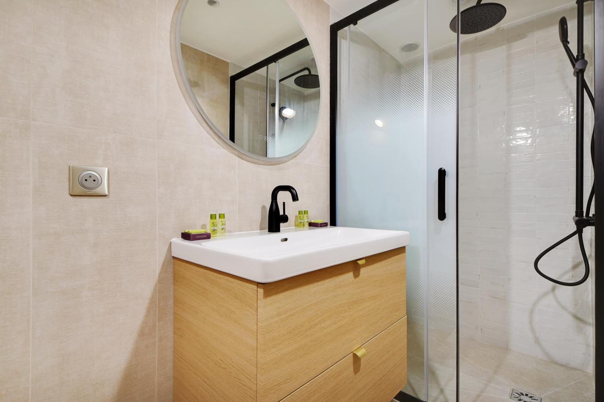 Superbe Appartement- 7p- Sacre Coeur Ramey I *
