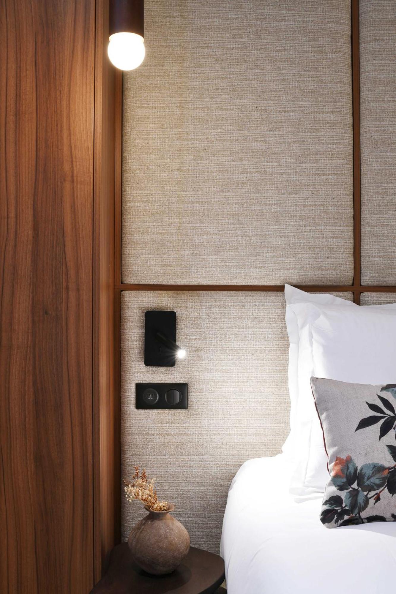Luxury In The Heart Or Paris-notre Dame Apartment Paris