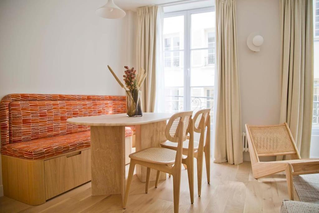 Wonderful Luxury And Design In Mouffetard Apartment
