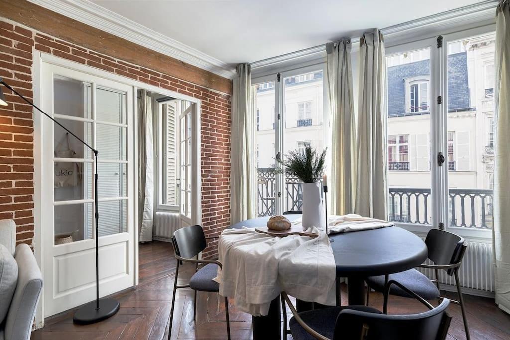 Apartment Angers - 1 Et Balcon Aux Halles Paris