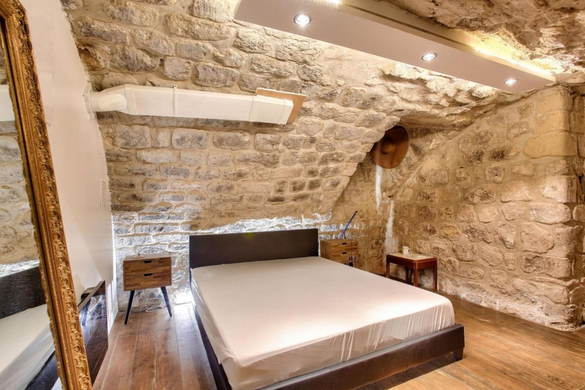 Spacious Of 100 M In Souplex Apartment Paris
