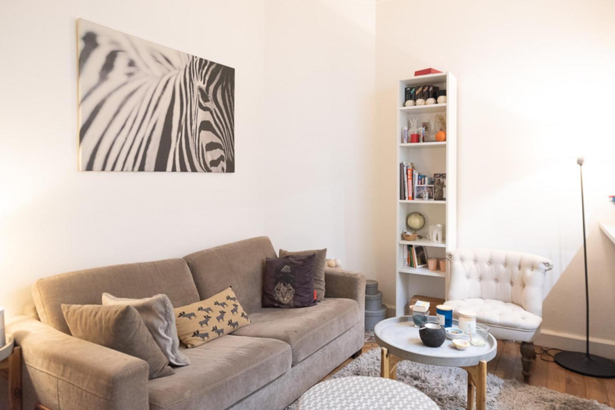Apartment Nice Love Nest Well Located In *