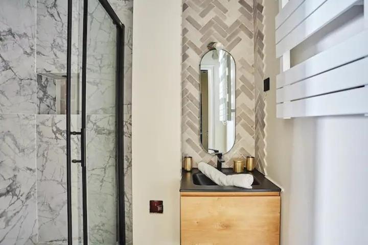 300 Seb - Superb In Appartement