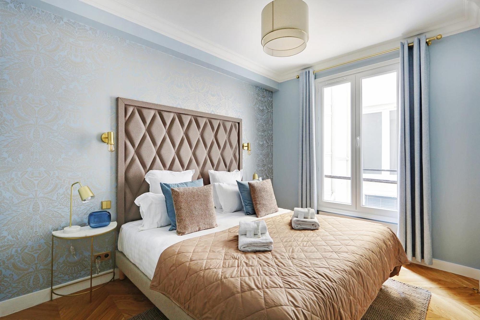 Pick A Flat's In Opera Saint Lazarre - Rue De L'isly Paris