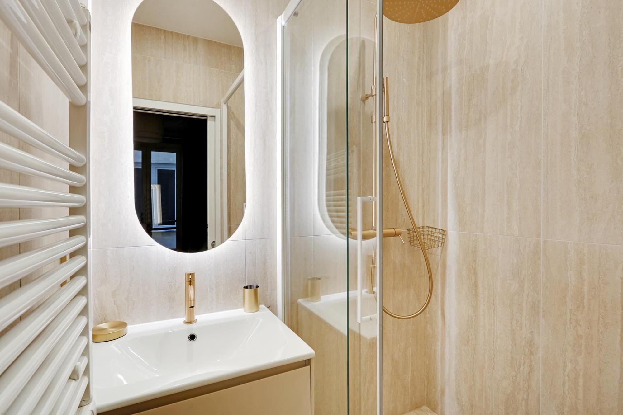Pick A Flat's In Opera Saint Lazarre - Rue De L'isly Apartment Paris