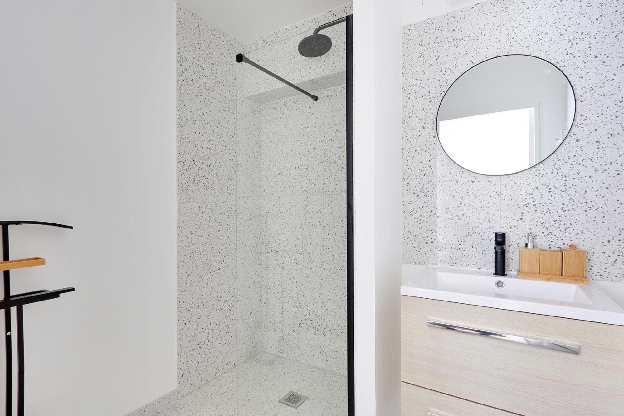 Pick A Flat's In Montmartre - Rue Ordener Apartment *