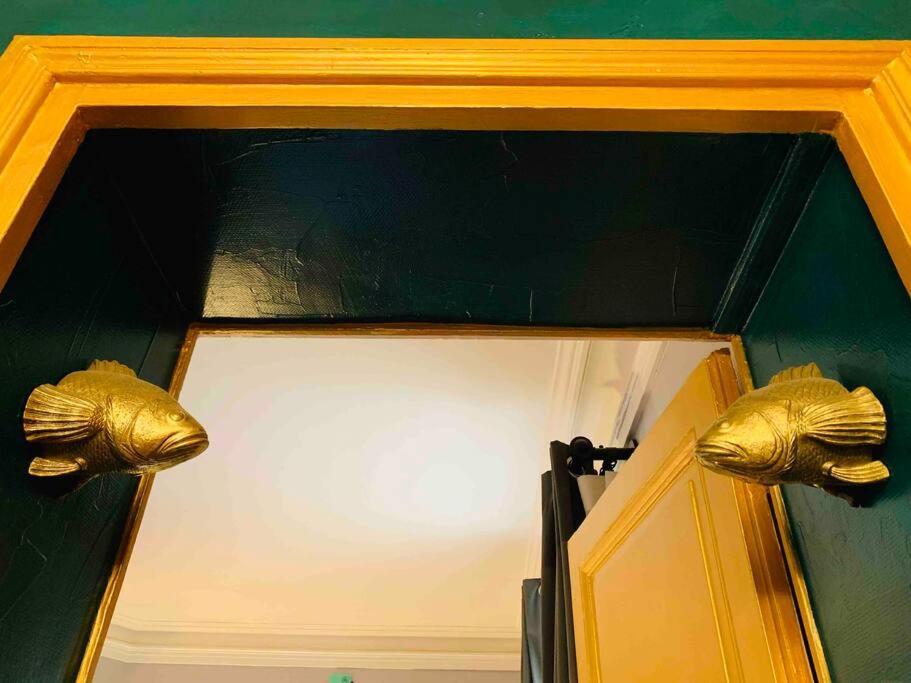 Artist Designed Flat In Central Area Montparnasse