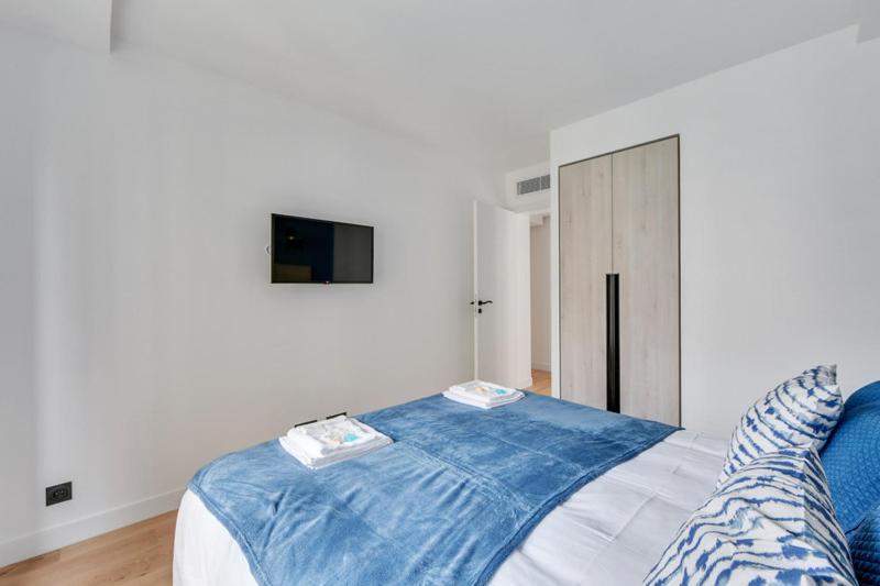 181 One - Superb In Paris. Apartamento