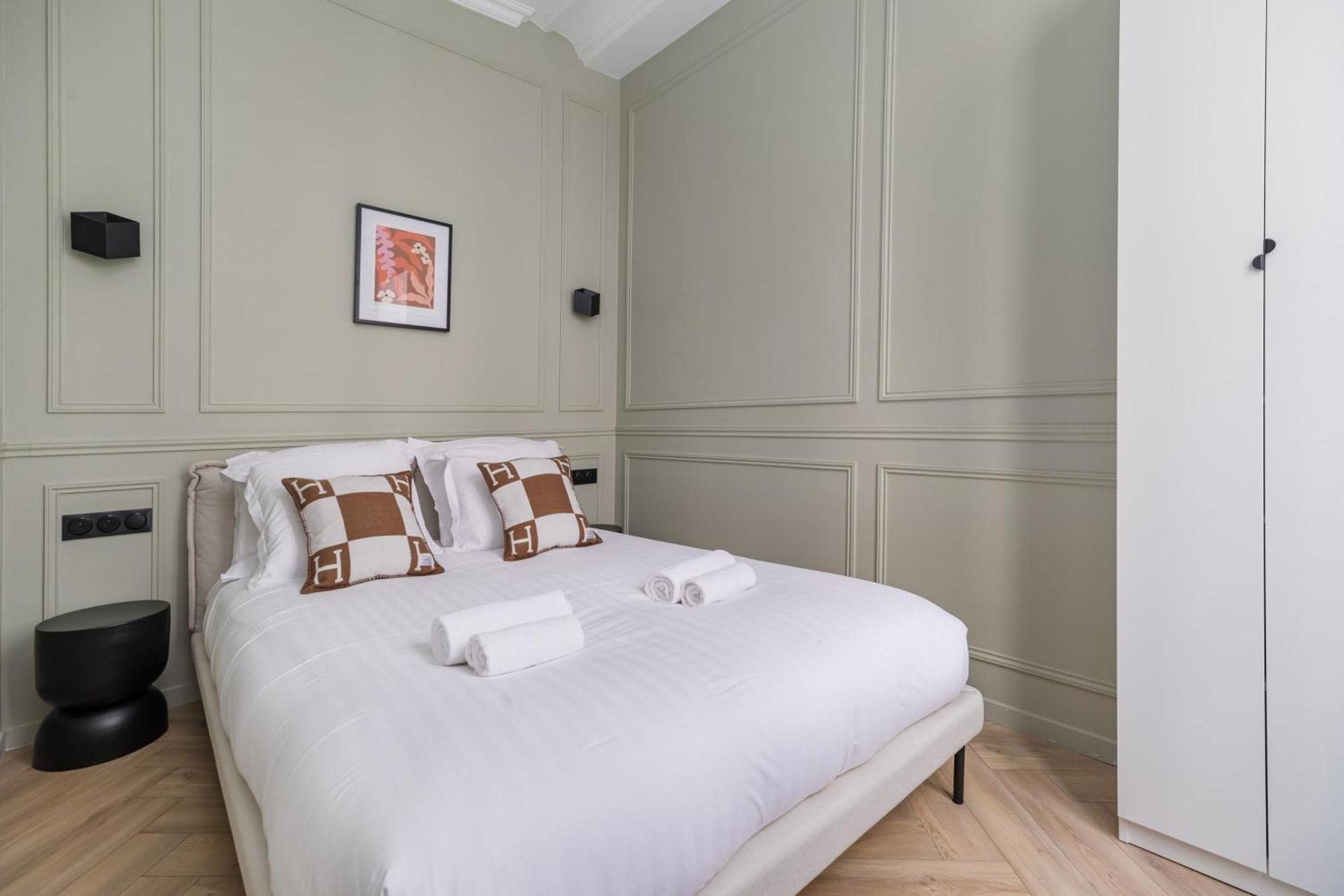 Poetic - Opera Apartment *