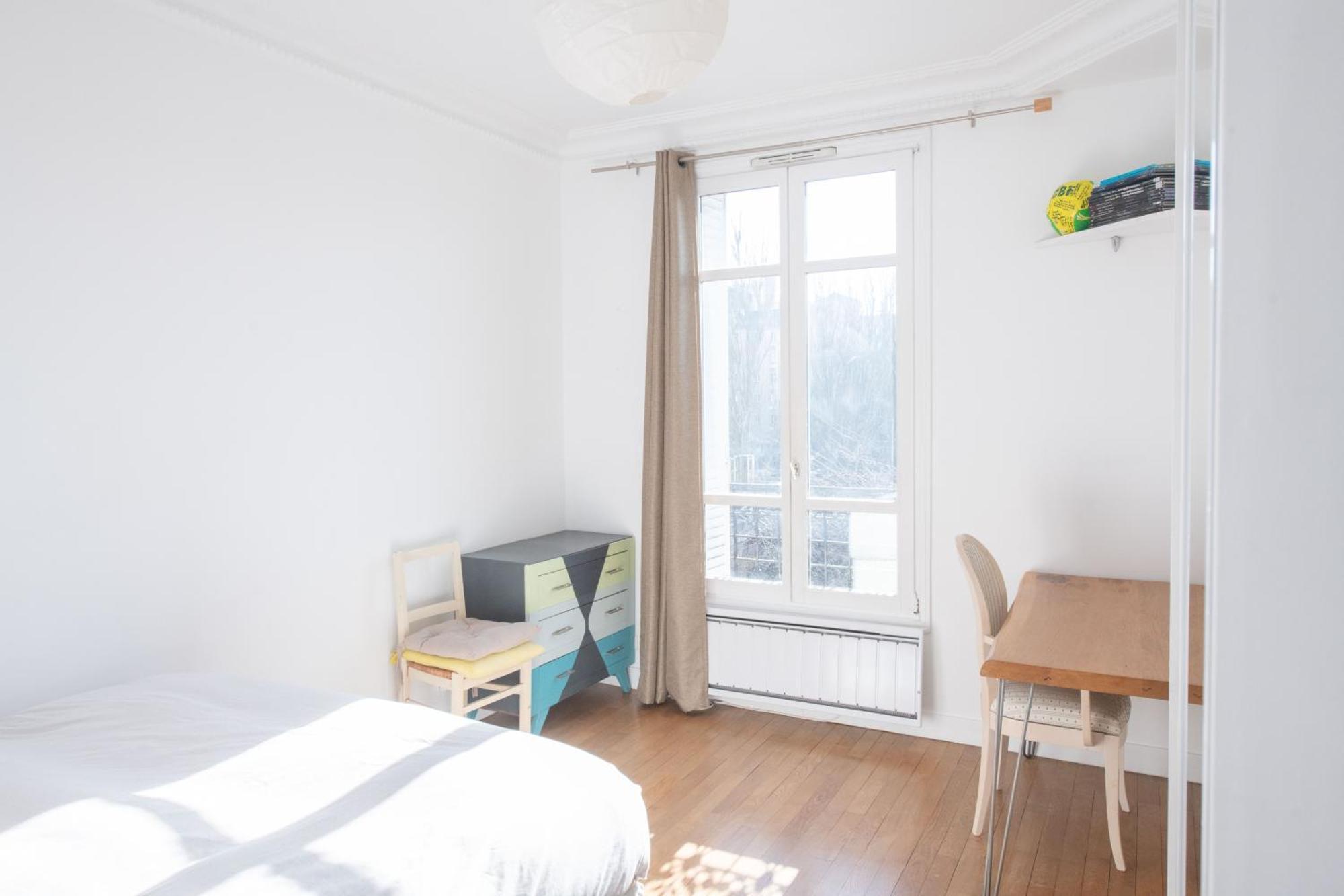Cosy And Very Flat With Open View On A Parc *