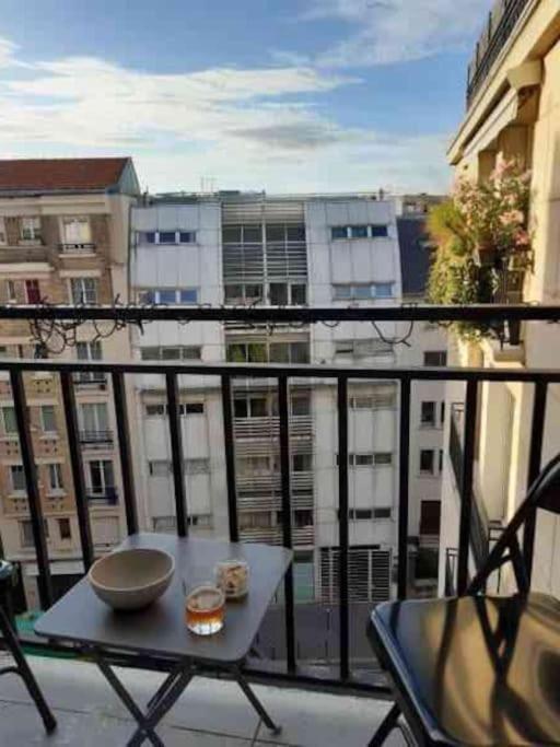 Apartment 2 Pieces Lumineux Quartier Anime Paris