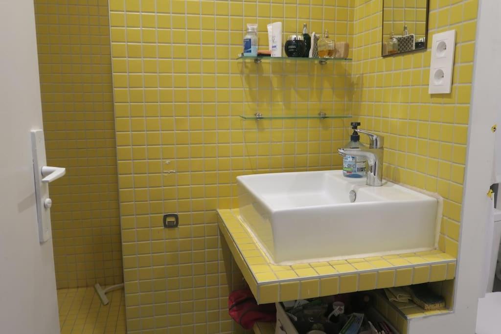 Apartment 2 Pieces Lumineux Quartier Anime Paris