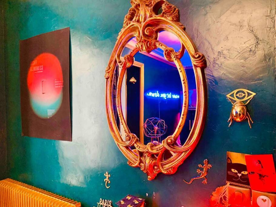 Artist Designed Flat In Central Area Montparnasse Apartment