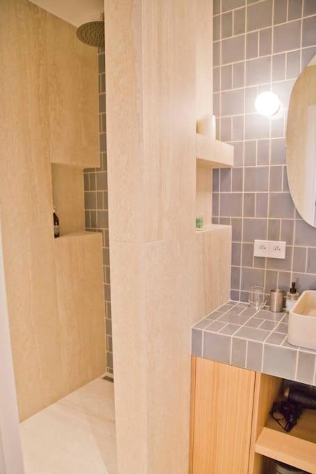 Wonderful Luxury And Design In Mouffetard Appartement