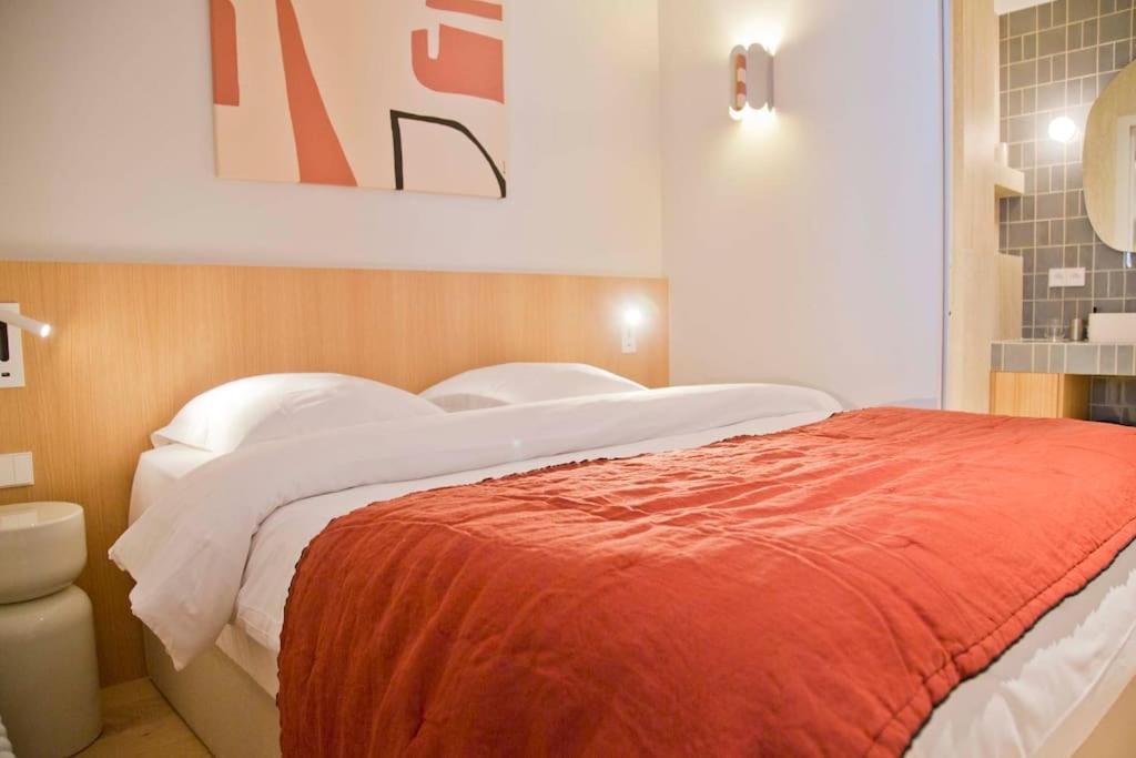 Wonderful Luxury And Design In Mouffetard Apartment Paris