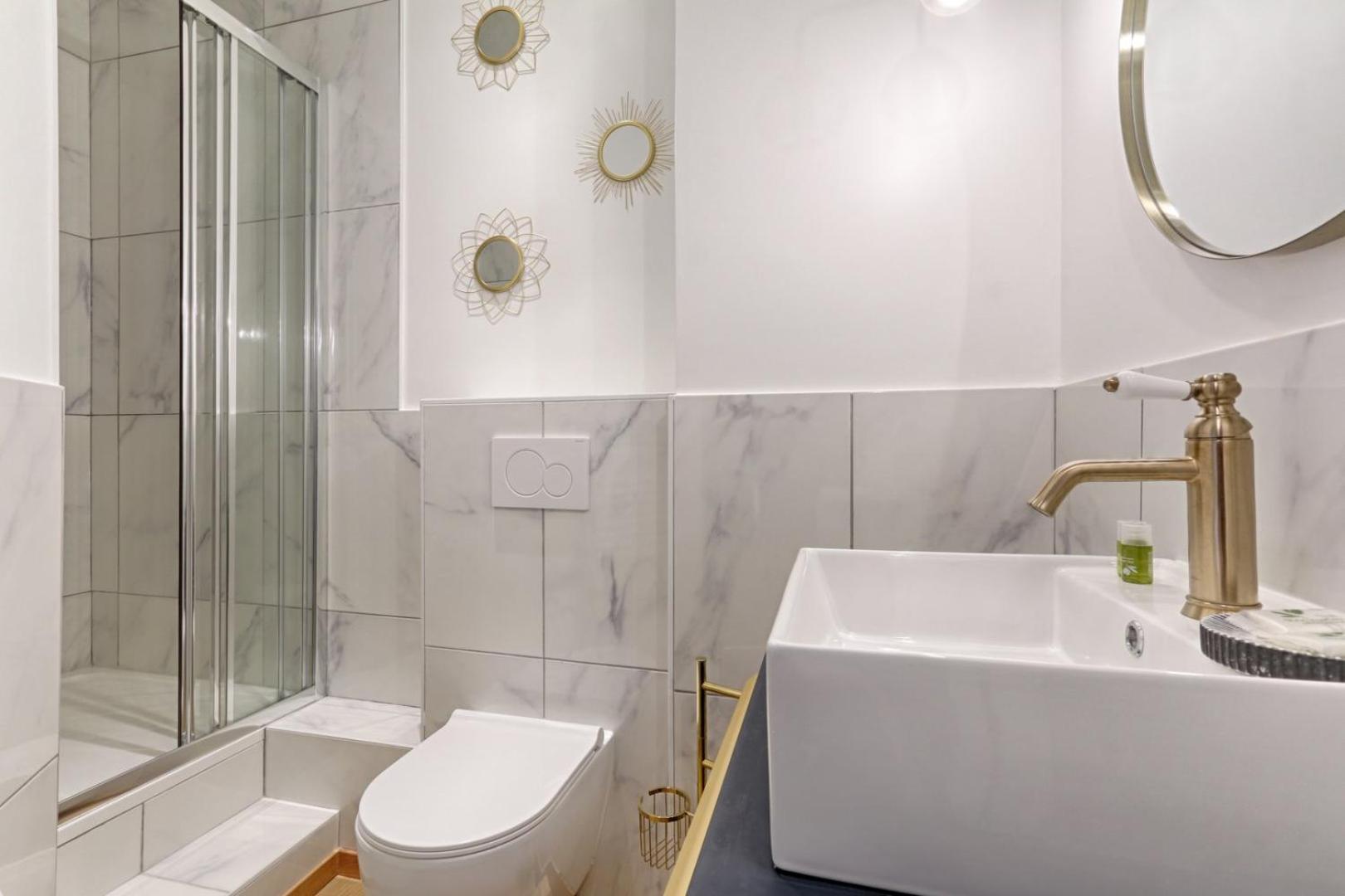 Apartment Harmonious Flat Parc Monceau 8p Paris