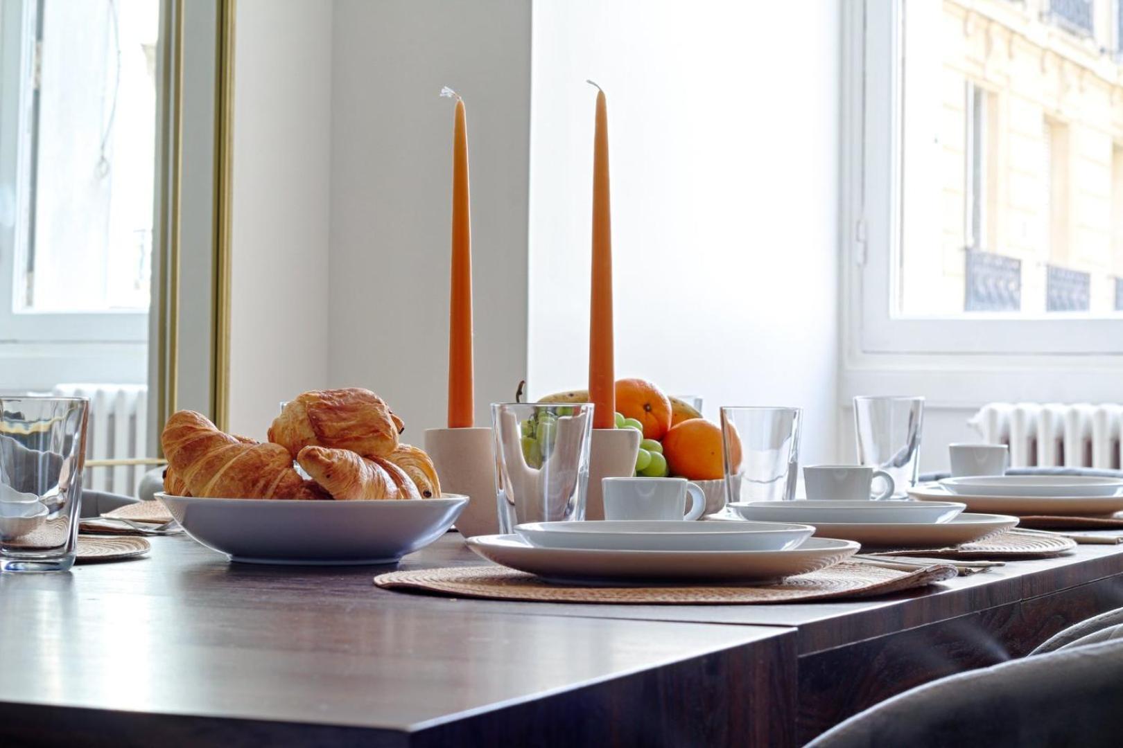 Harmonious Flat Parc Monceau 8p Apartment Paris