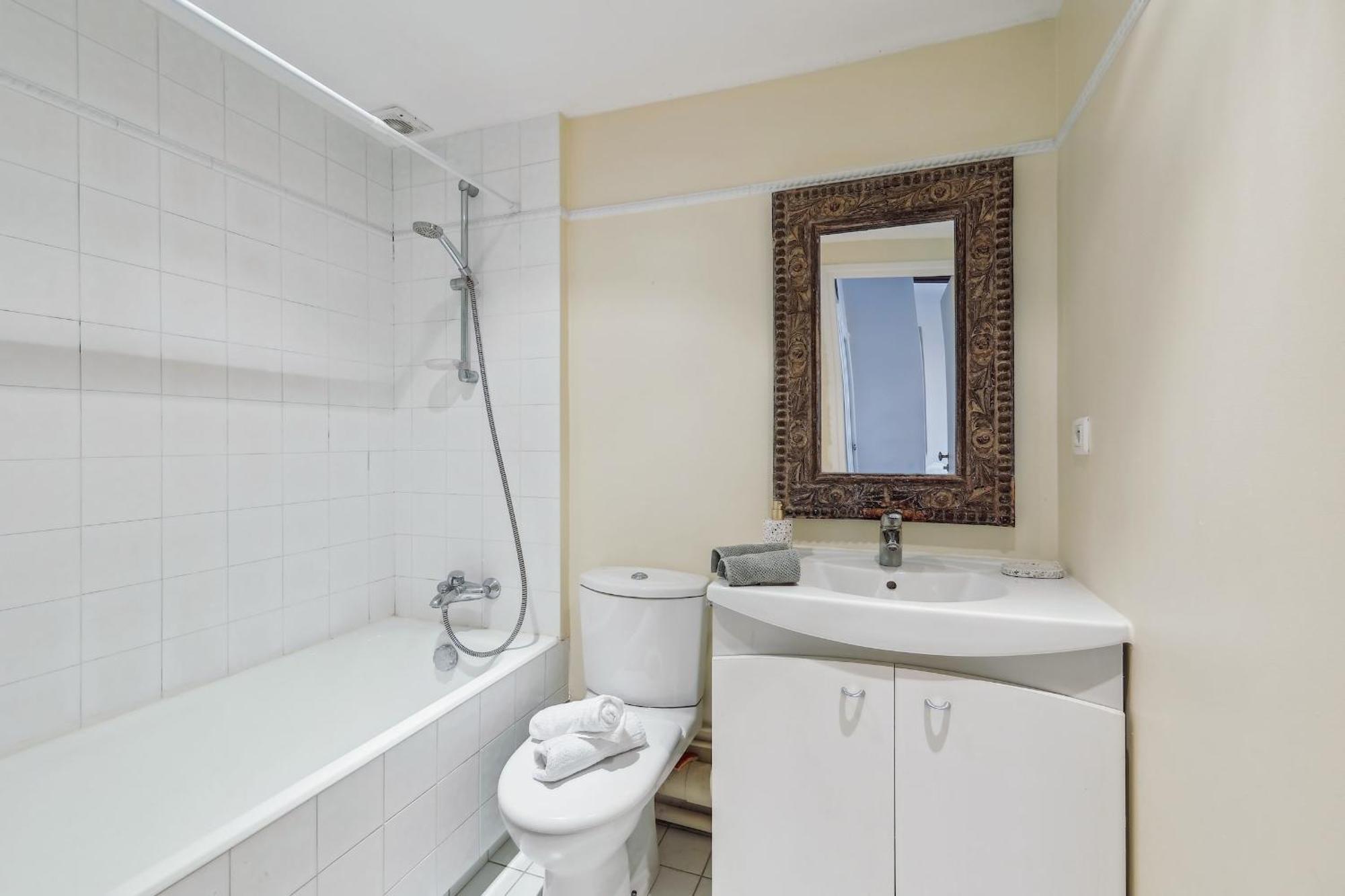 Le Marais & Place Des Vosges - 3br - Cityapartmentstay Paris