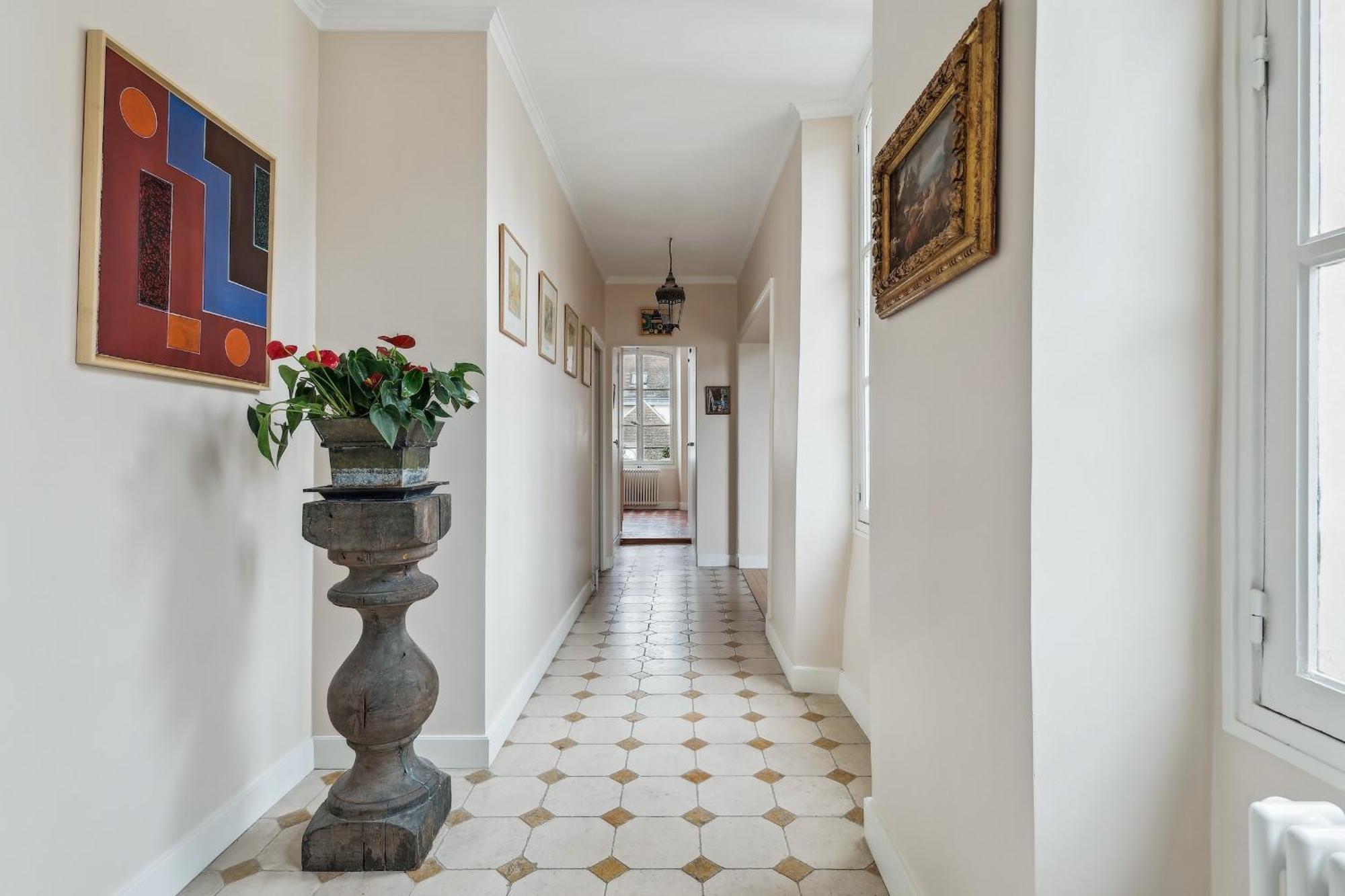 Le Marais & Place Des Vosges - 3br - Cityapartmentstay