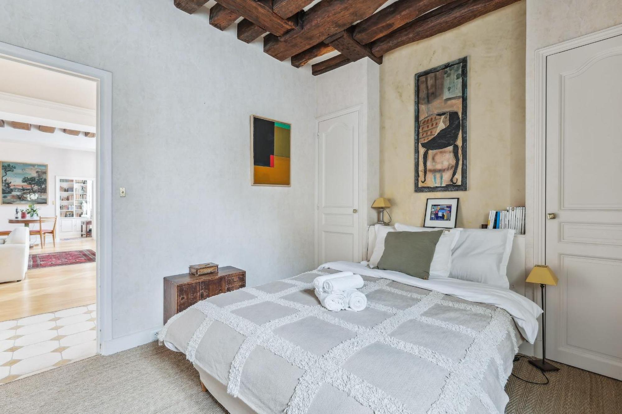 Le Marais & Place Des Vosges - 3br - Cityapartmentstay Apartment *