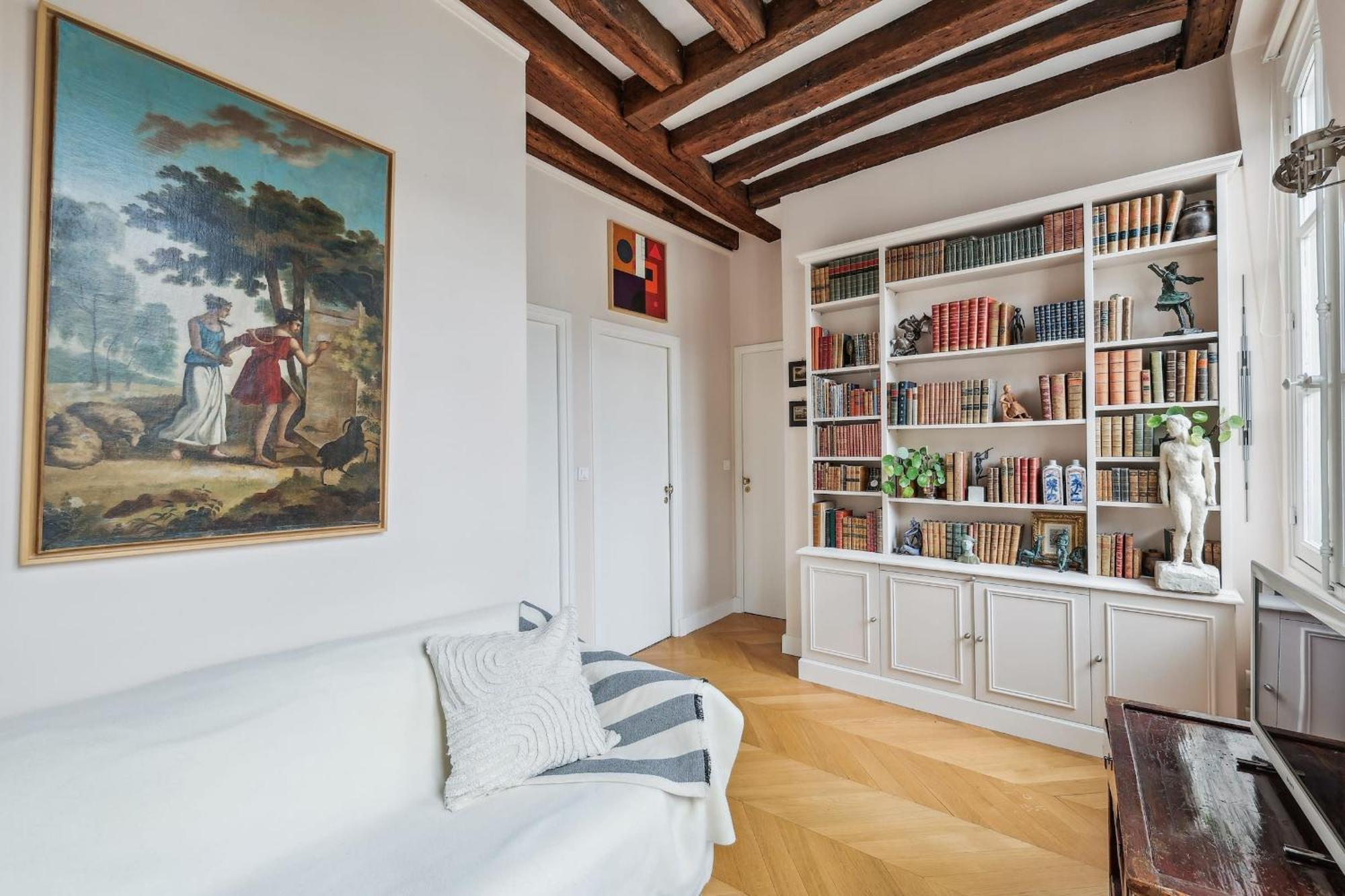 Le Marais & Place Des Vosges - 3br - Cityapartmentstay Paris