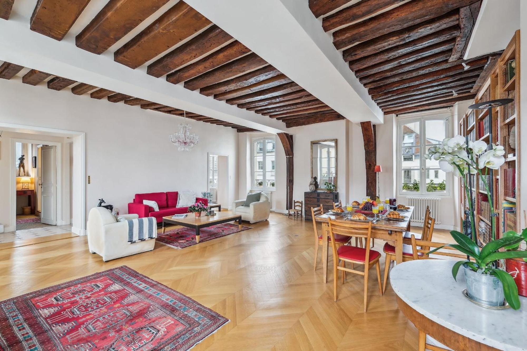 Apartment Le Marais & Place Des Vosges - 3br - Cityapartmentstay
