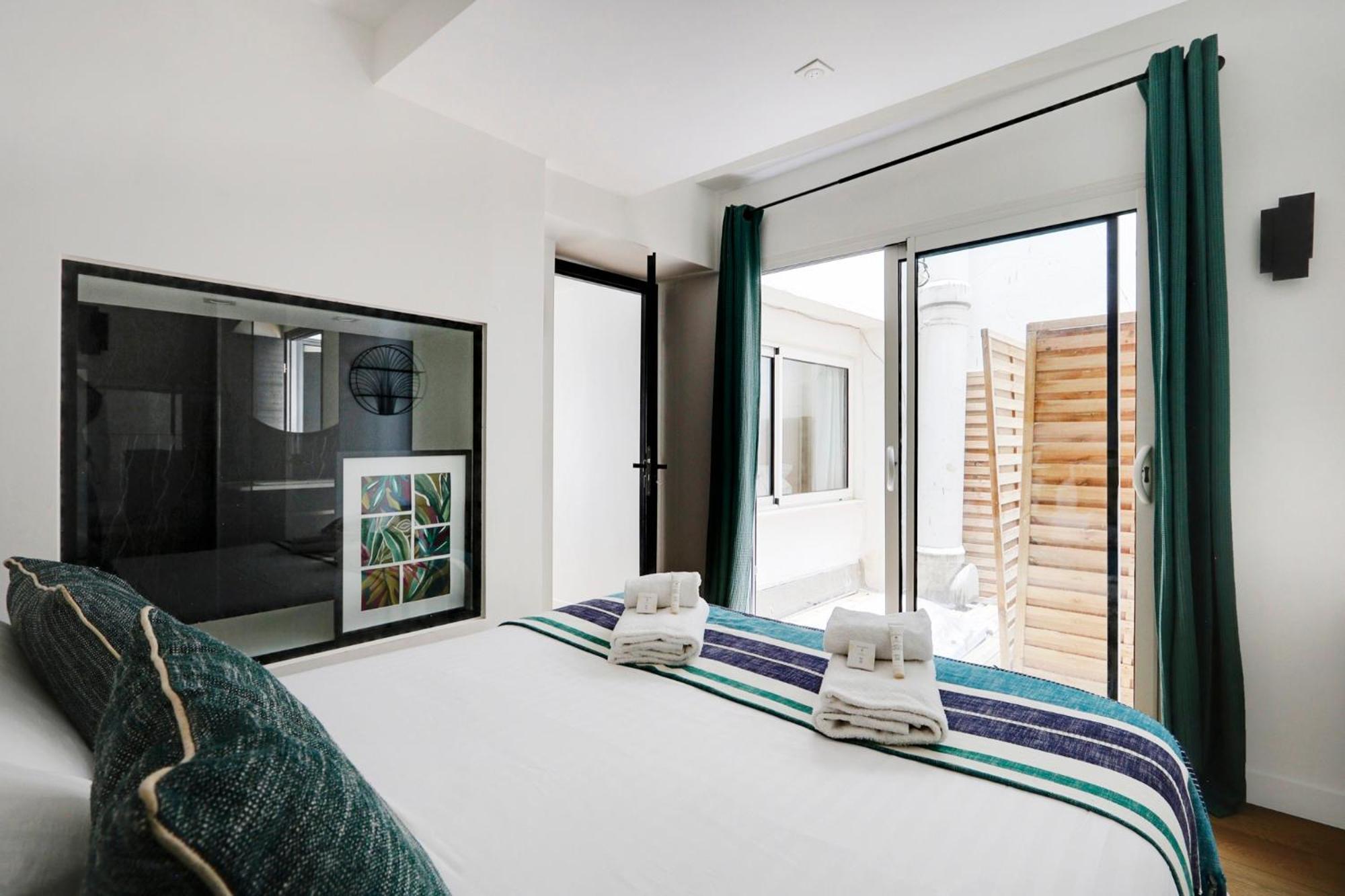 Apartment Pick A Flat's In Saint-germain-des-pres - Rue Dauphine