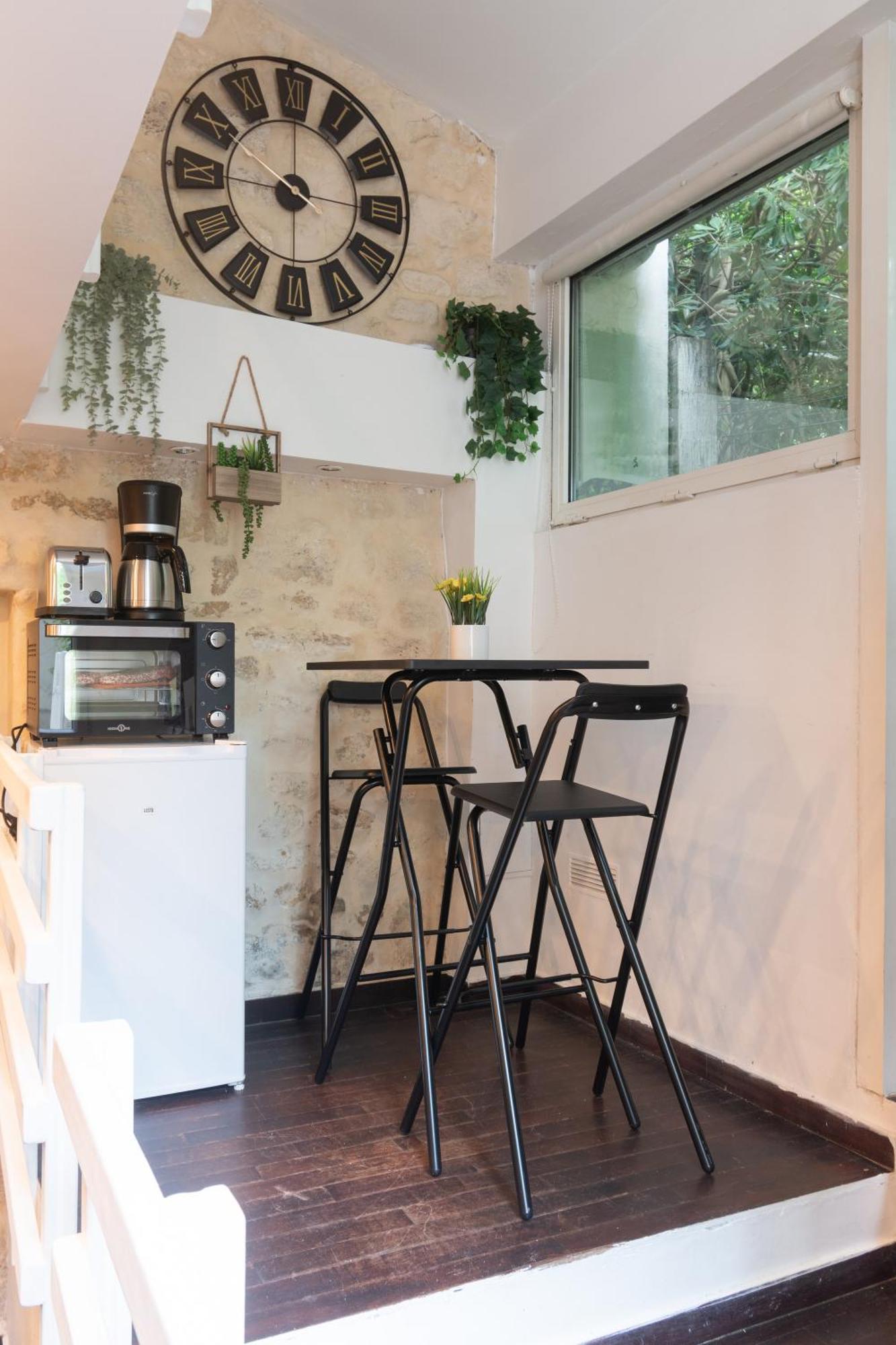 Duplex Parisien Metro13 Apartment