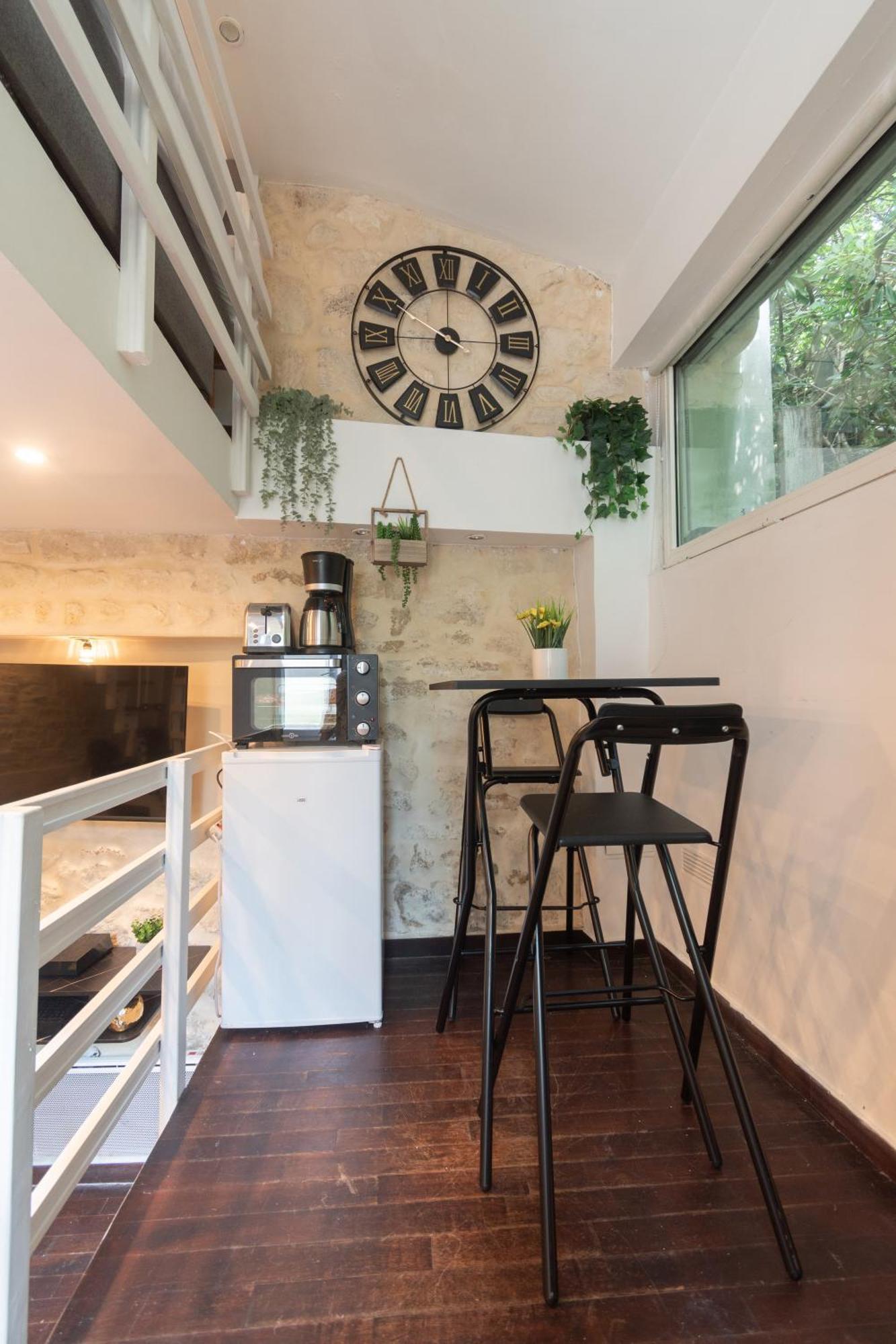 Duplex Parisien Metro13 Apartment