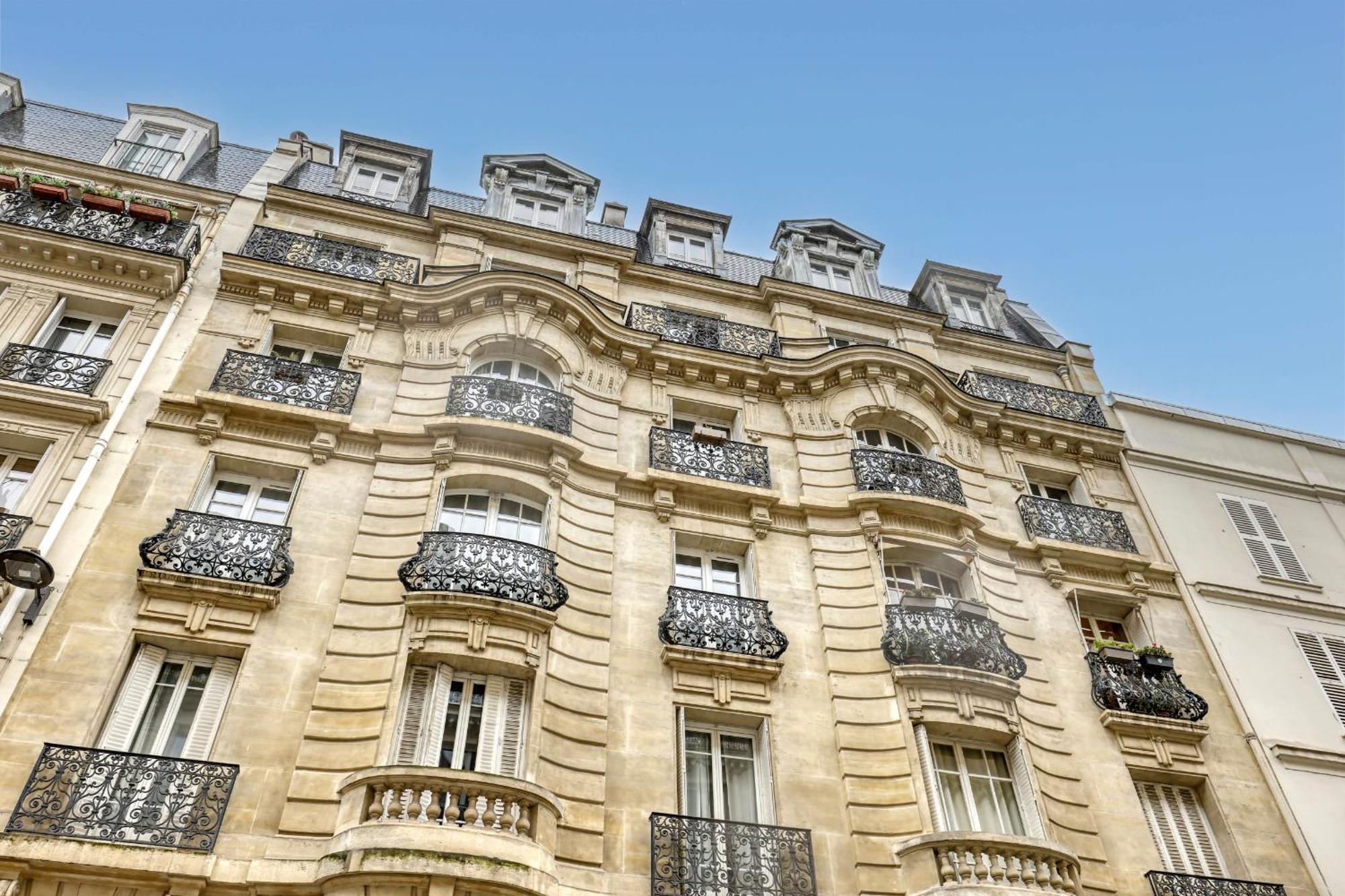 Perfect T2 At The Foot Of The Eiffel Tower-paris 7 * Paris