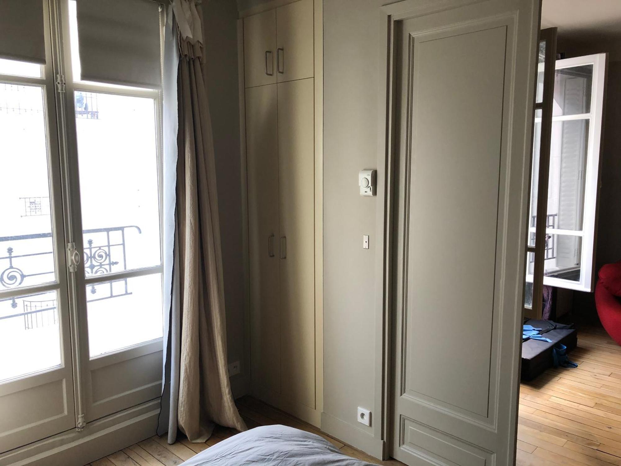 Avec Balcon Dans Calme Avec Gardien -