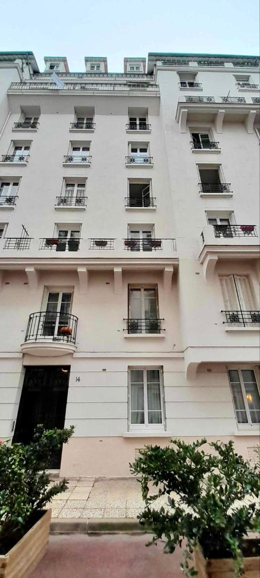 Avec Balcon Dans Calme Avec Gardien - Apartment