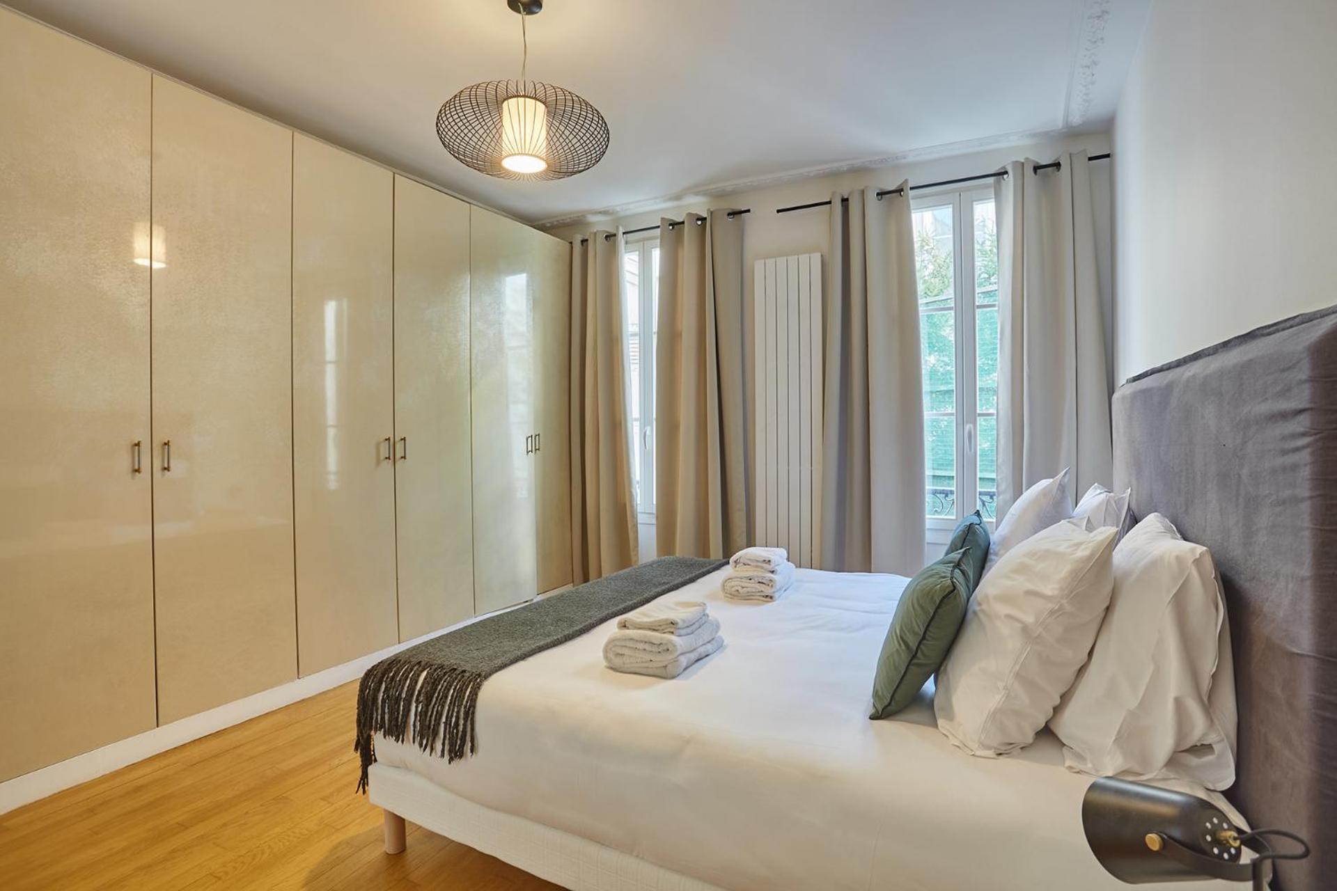 Center Of Montmartre By Prestige Paris