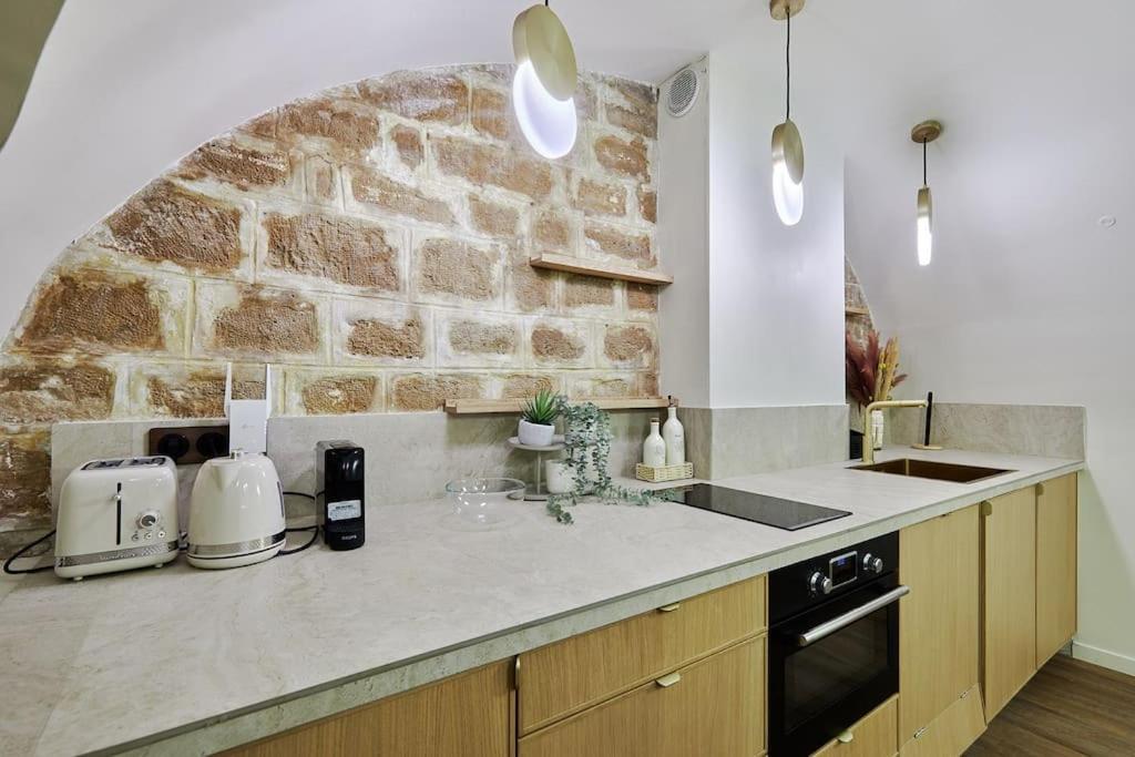 Appartement Le Marais Place Des Vosges By Prestige *