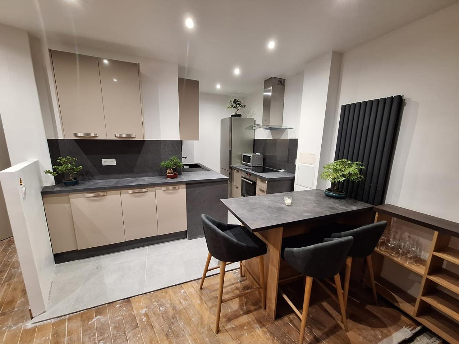 Read Well - Spare Double Bedroom In Cosy Close To Convention Center In 15th District Apartment Paris
