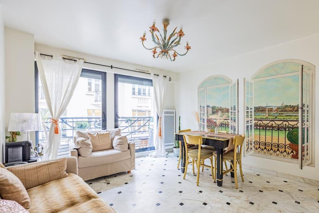 Apartamento Grand Et Central, 8e Pres Elysee Paris