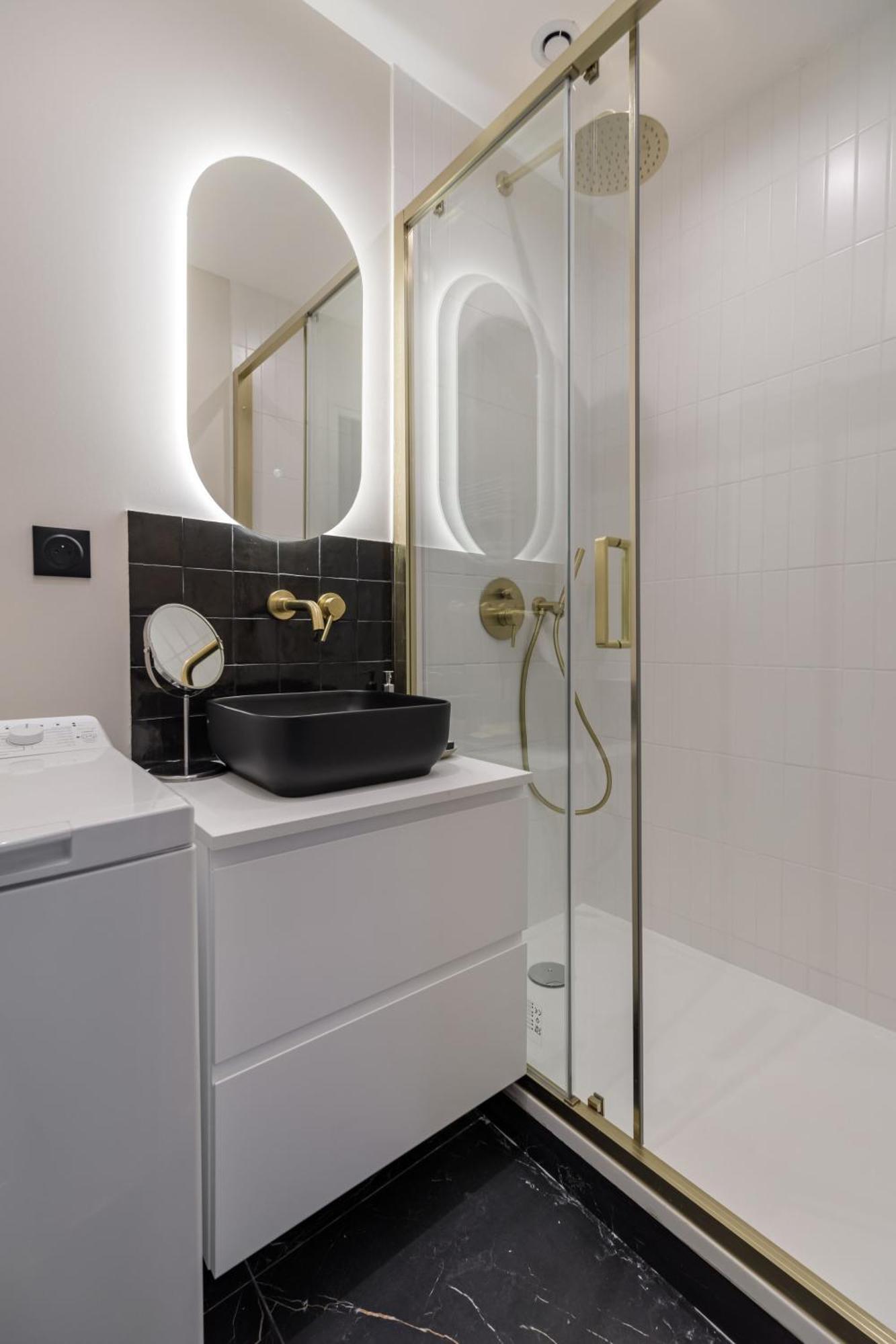 Poetic - Saint Lazare Appartement