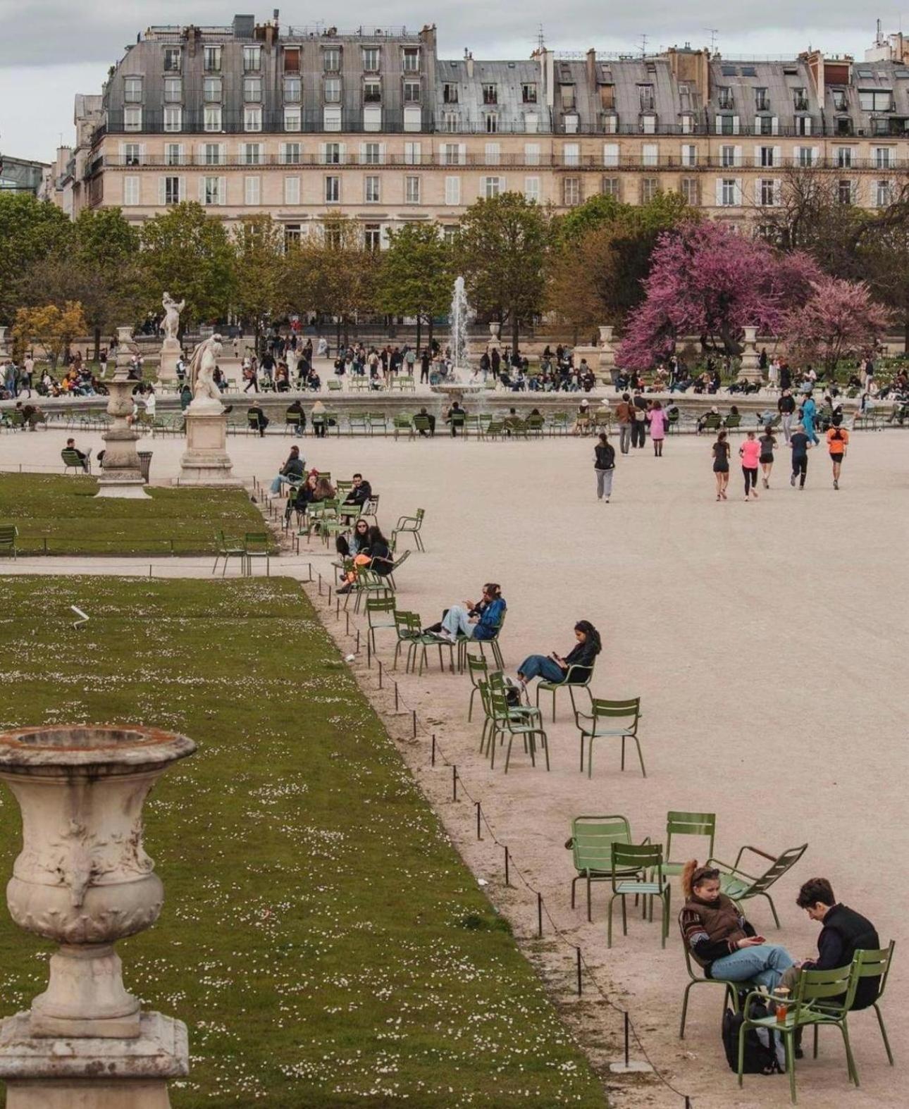 Expo Versailles Apartment Paris