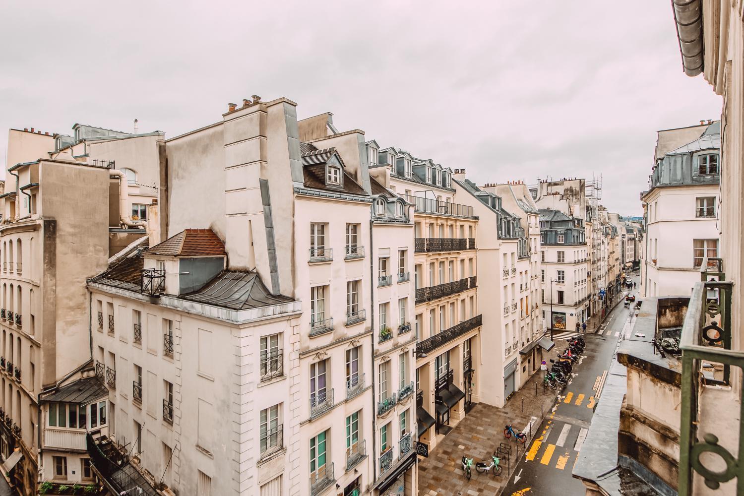 Amazing On The Prestigious Street * Paris