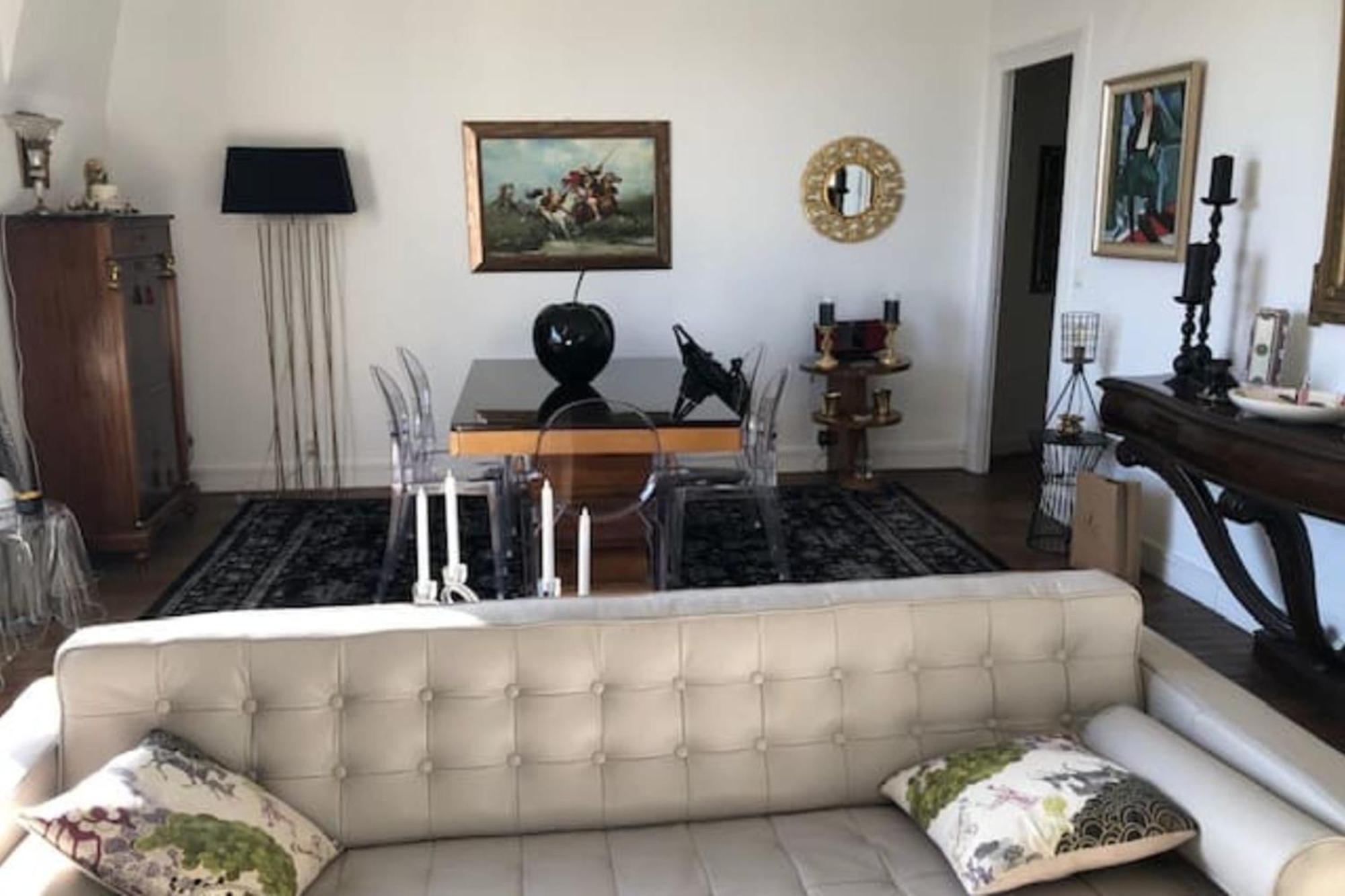 Charming With Eiffel Tower View Apartment Paris