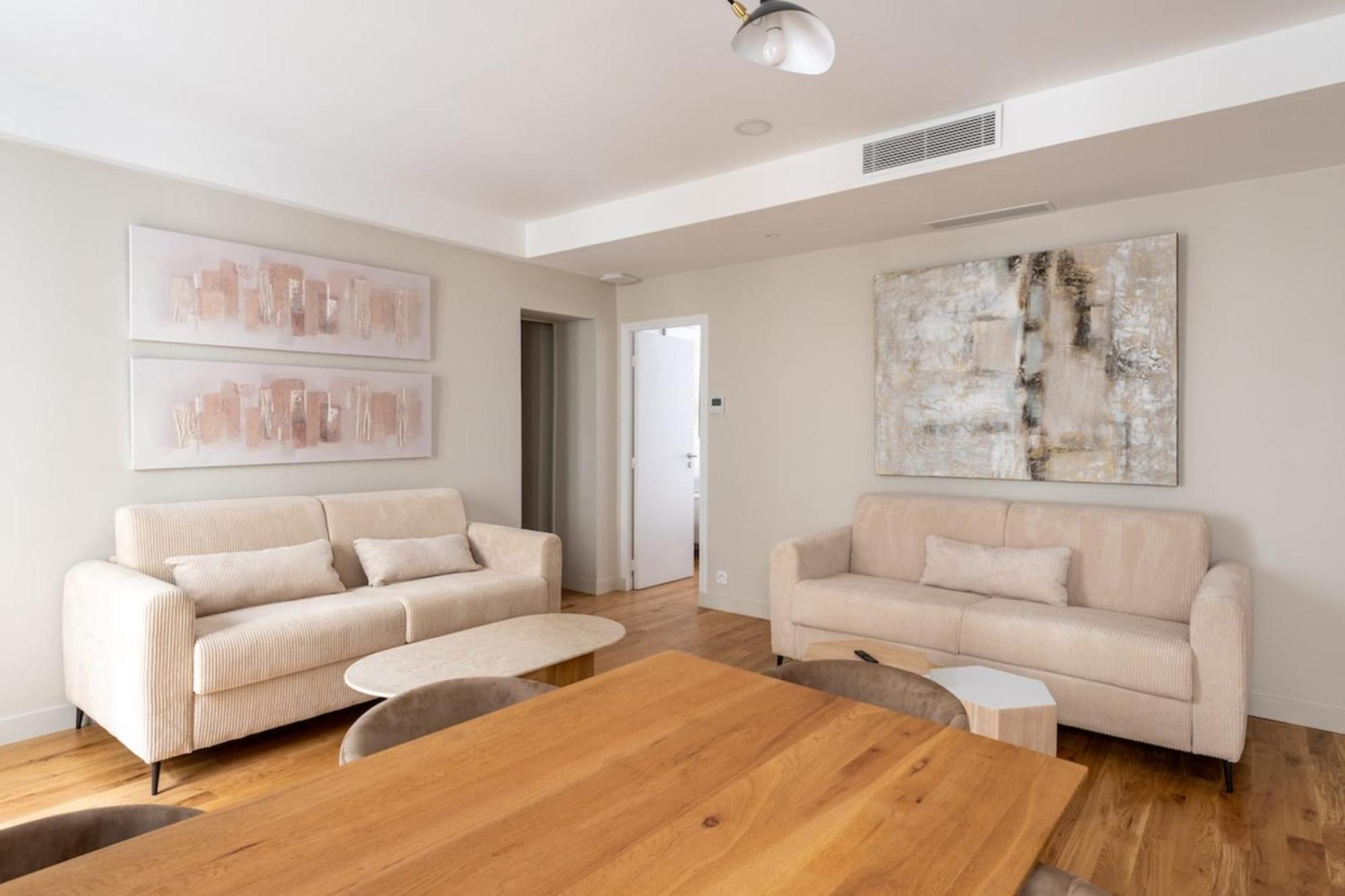 Luxe State Of The Art Near Montmartre Apartment Paris