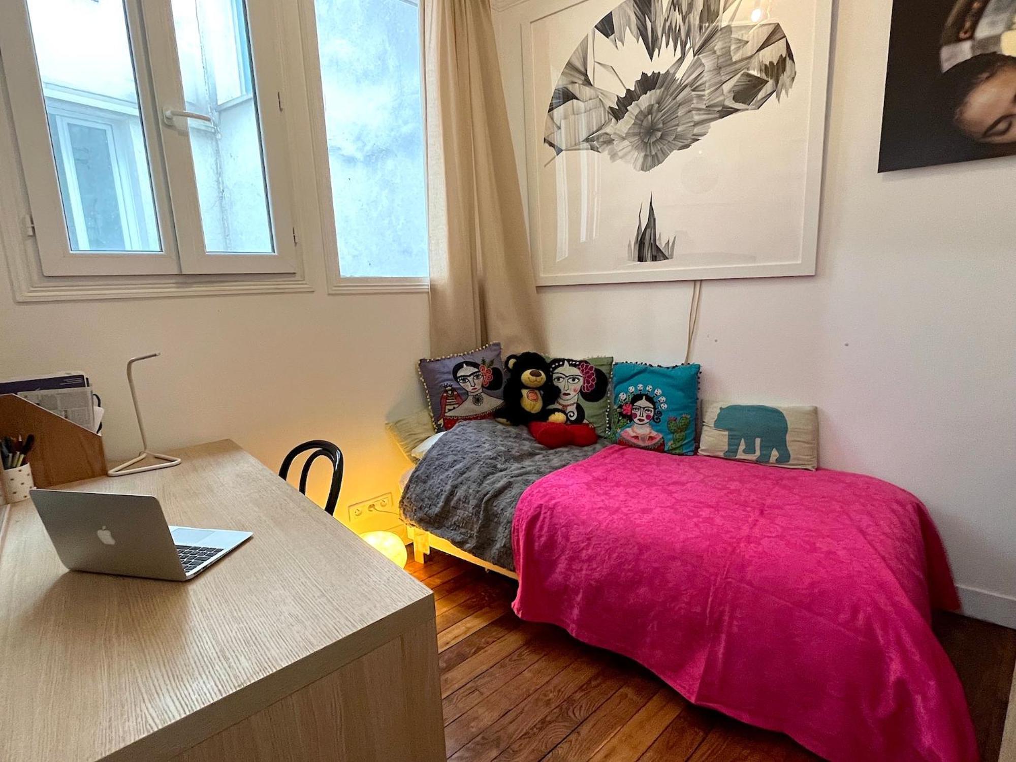 Bonne Nouvelle Apartment