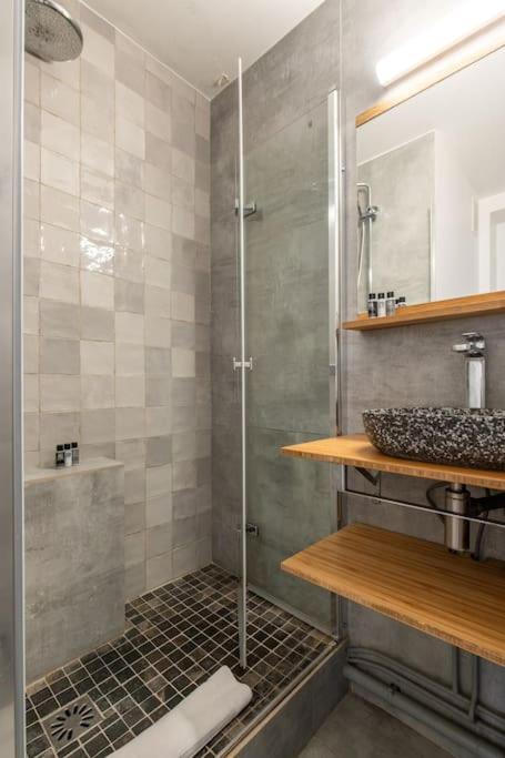 Appartement Couronnes - Cosy Equipe Et Privatif